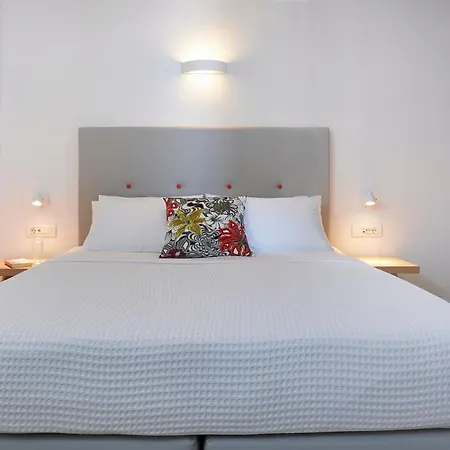Aperanto Hotel