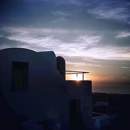 Aperanto Hotel Oia (Santorini)